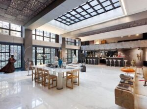 un interieur luxueux et disons spacieux 4851595